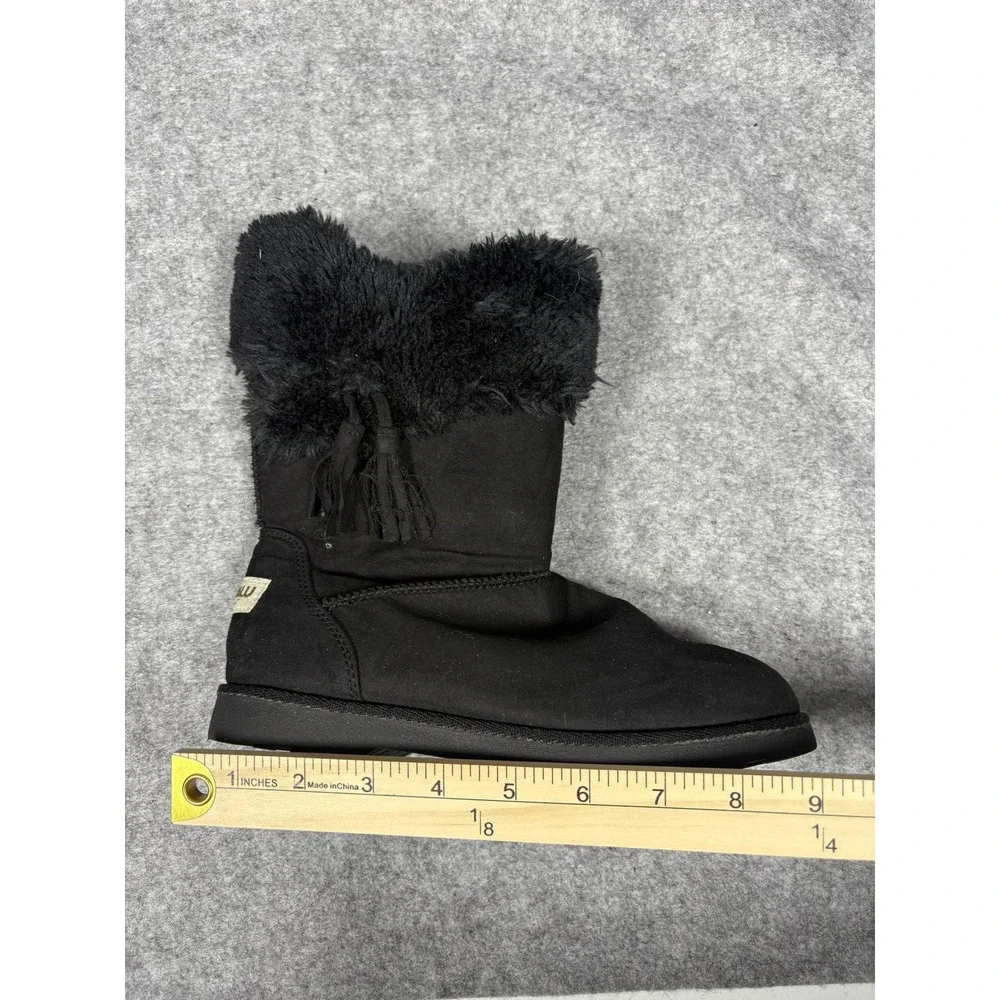 Makalu Iceland Winter Boots 4M Black Faux Fur Tassel Detail